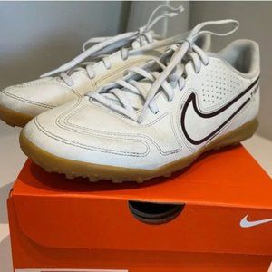 Nike Tiempo Legend 9 Academy Field Hockey Soccer Turf Mens 6 Womens 7.5